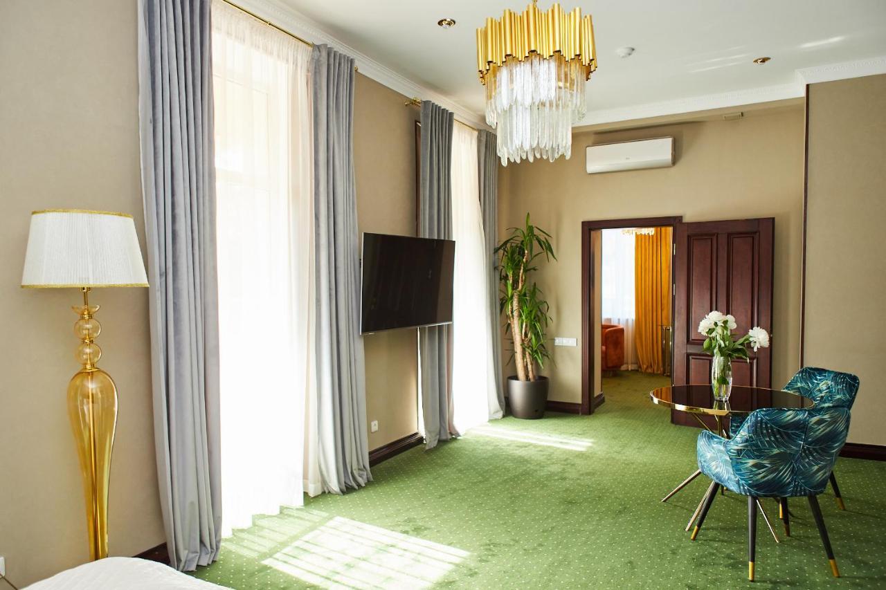 Arcadia Plaza Hotel Odessa Exterior foto