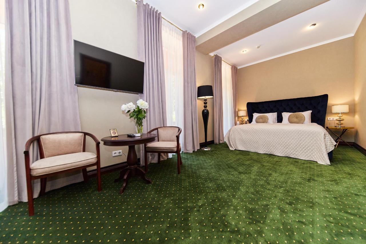 Arcadia Plaza Hotel Odessa Exterior foto