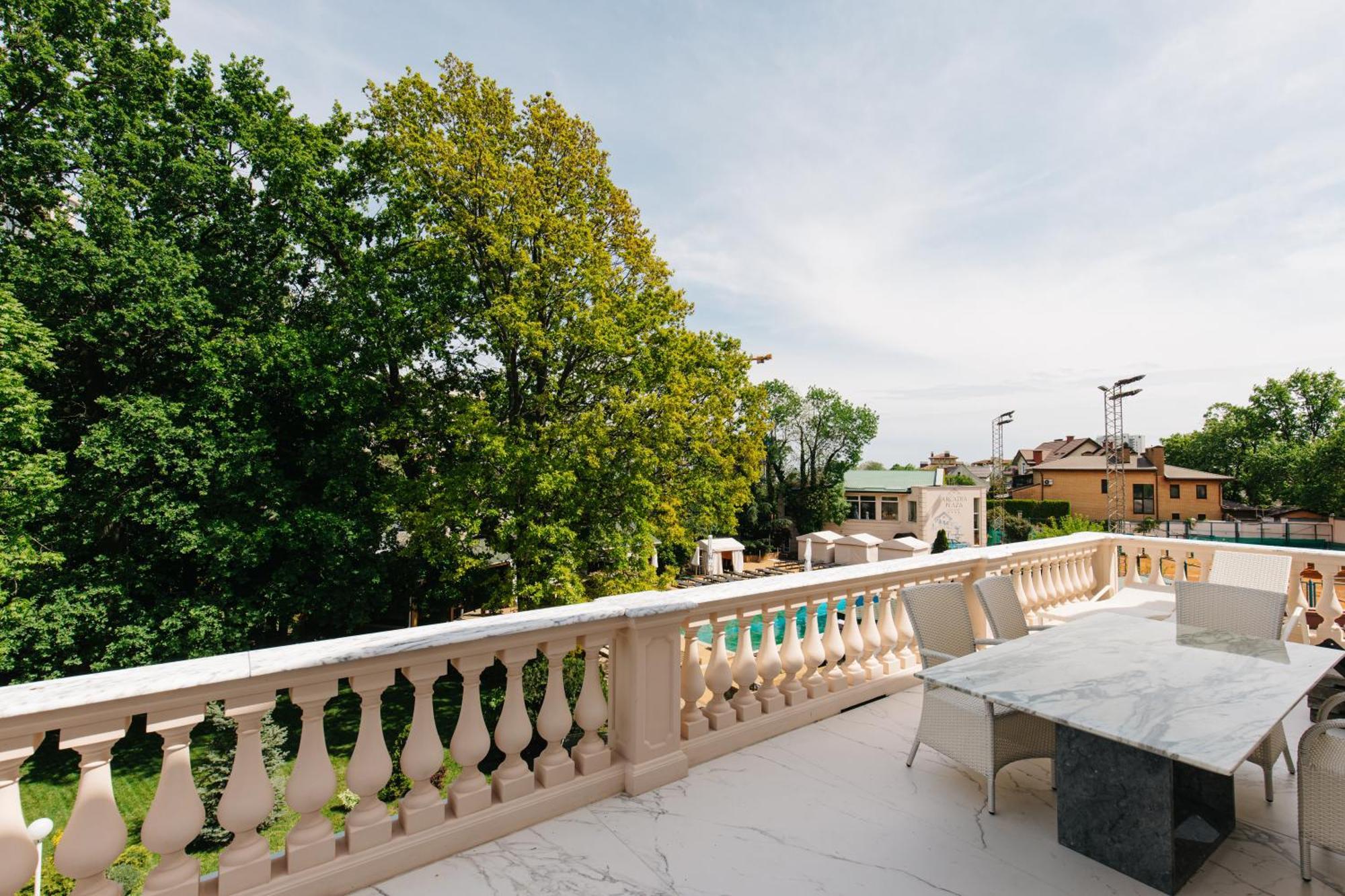 Arcadia Plaza Hotel Odessa Exterior foto